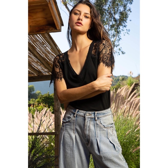 POL Black V Neck Lace Sleeve Rayon Jersey Tee - Picture 2 of 6